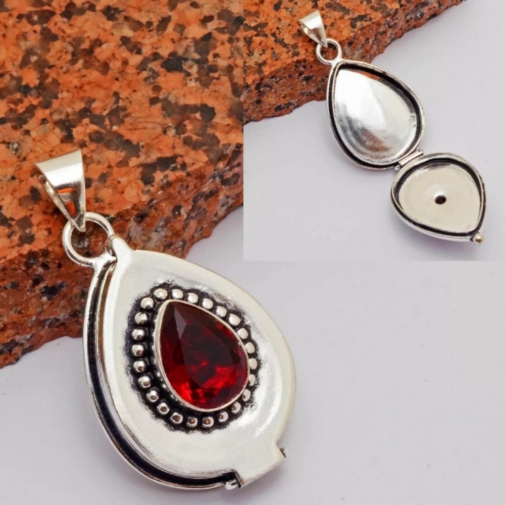 Ruby Locket ❤
